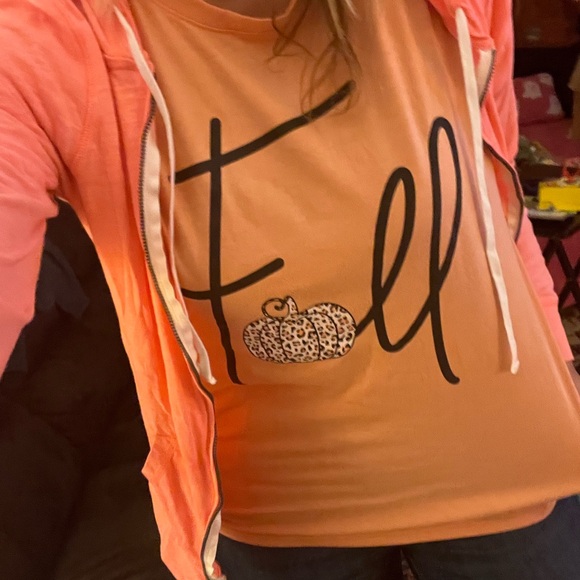 🍁 Fall Pumpkin T Shirt - Picture 3 of 4